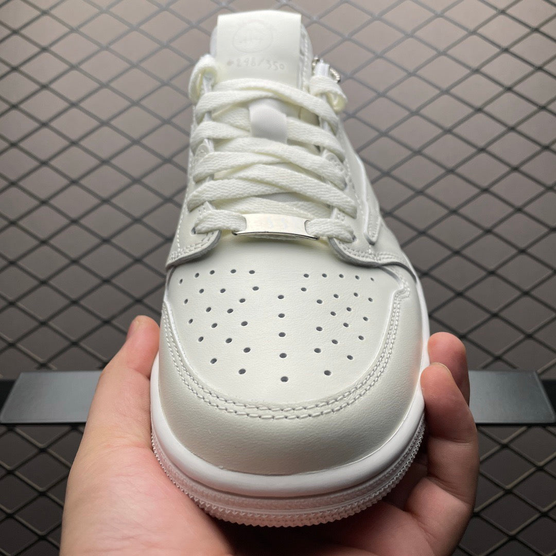 AJ1 Low Travis Scott x White Party